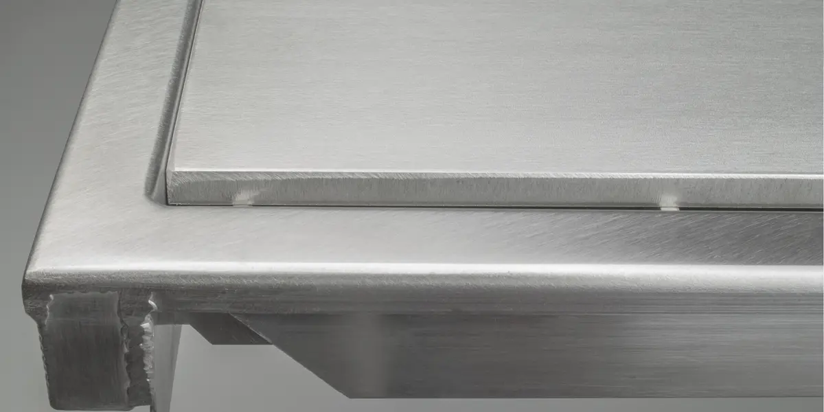 Drainage ponctuel en acier inoxydable avec couvercle à plaque
